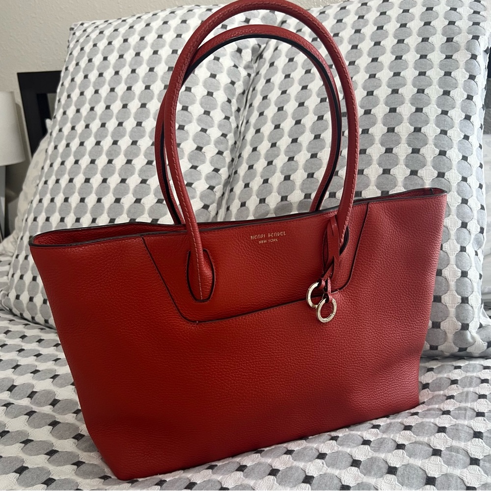 Henri Bendel Shoulder Handbag Purse Leather